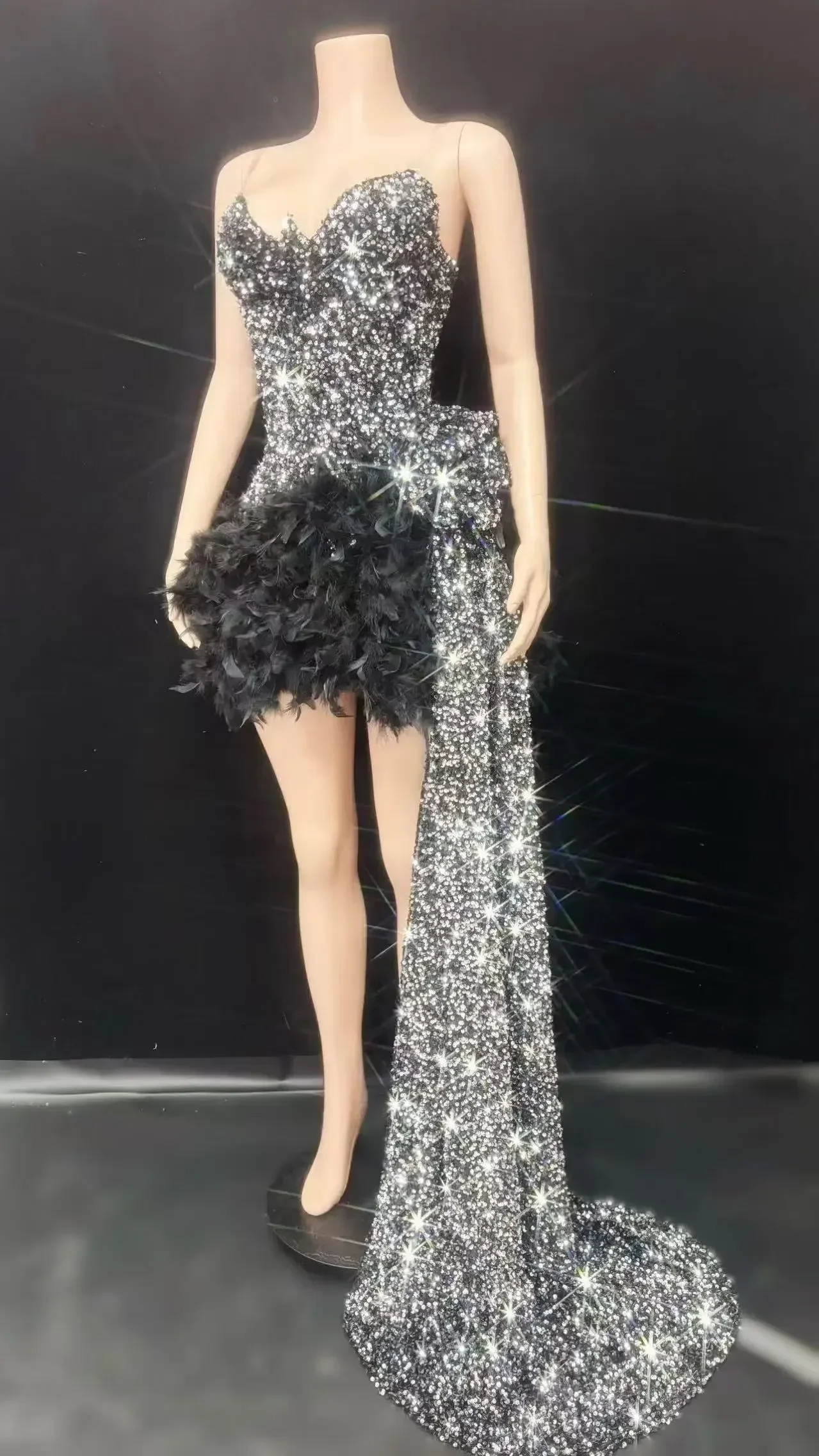 

Sparkling sequined ball gown luxury feathered tail tutu birthday party photo high-end dress host performance graduation dresses