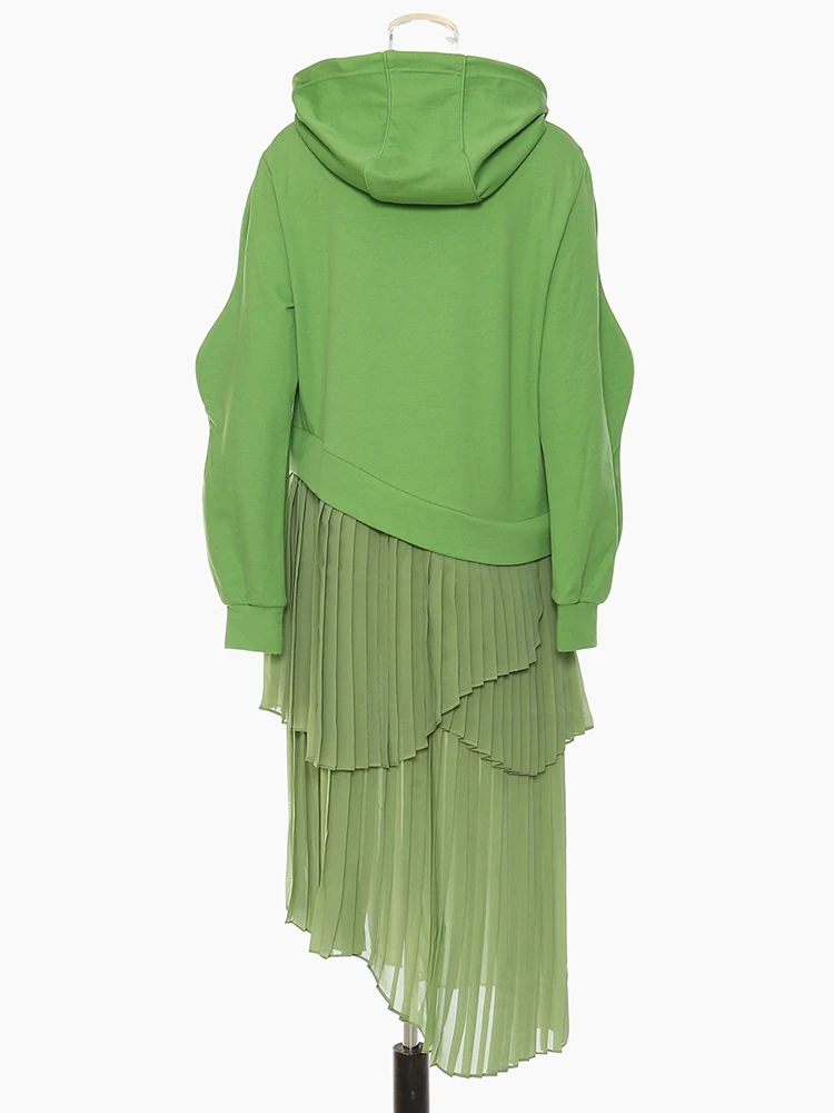 [EAM] Women Green Irregular Pleated Long Big Size Dress New Hooded Long Sleeve Loose Fit Fashion Tide Spring Autumn 2024 1DE6985