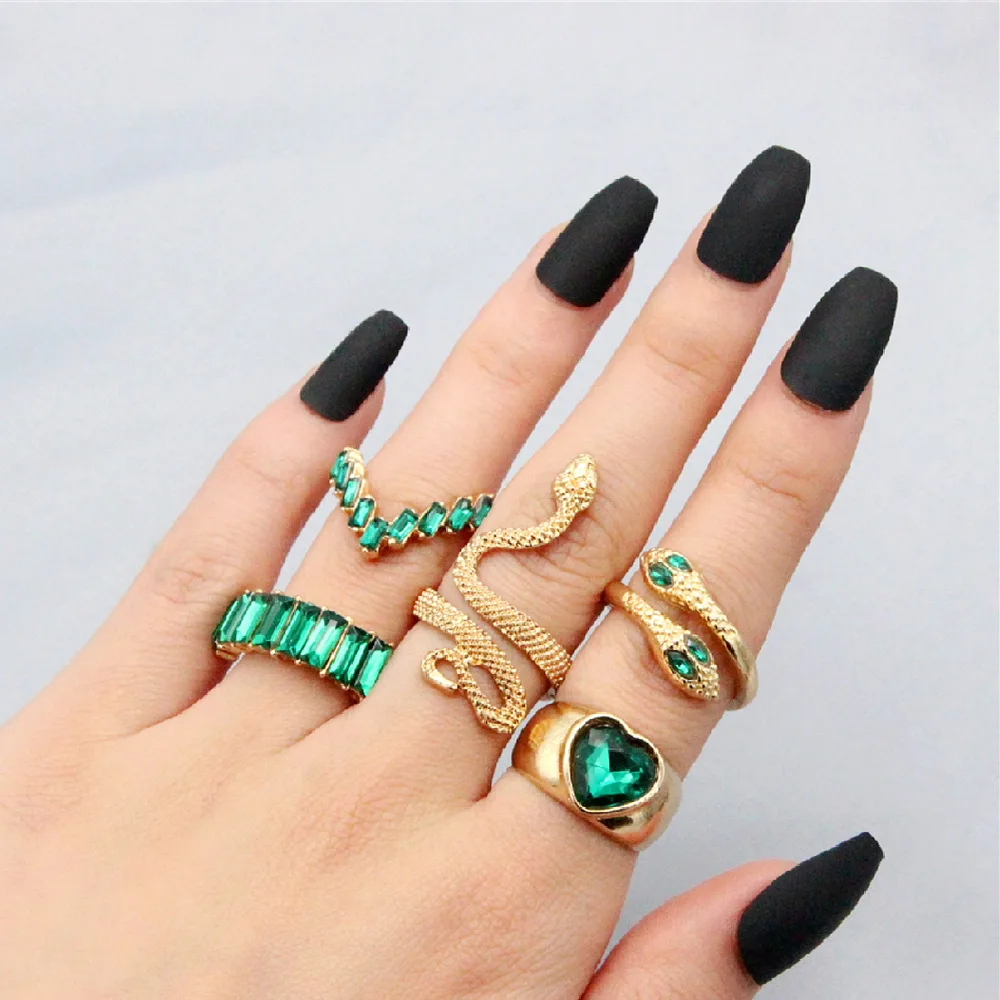 50Pcs/Lot Fashion Bohemia Rhinestone Ring For Lady Women Trendy Geometric Butterfly Snake Mixed Style Jewelry Wedding Party Gift
