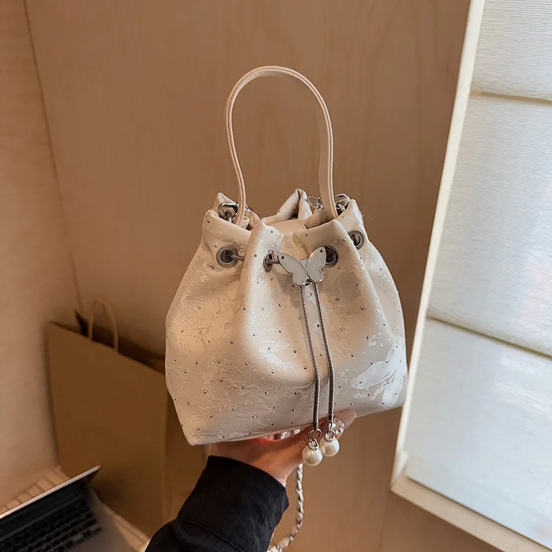 

​​2025 Summer Womens Stylish Chain Strap Bucket Bag Fashionable Crossbody Purse Unique Handheld Tote for Work​