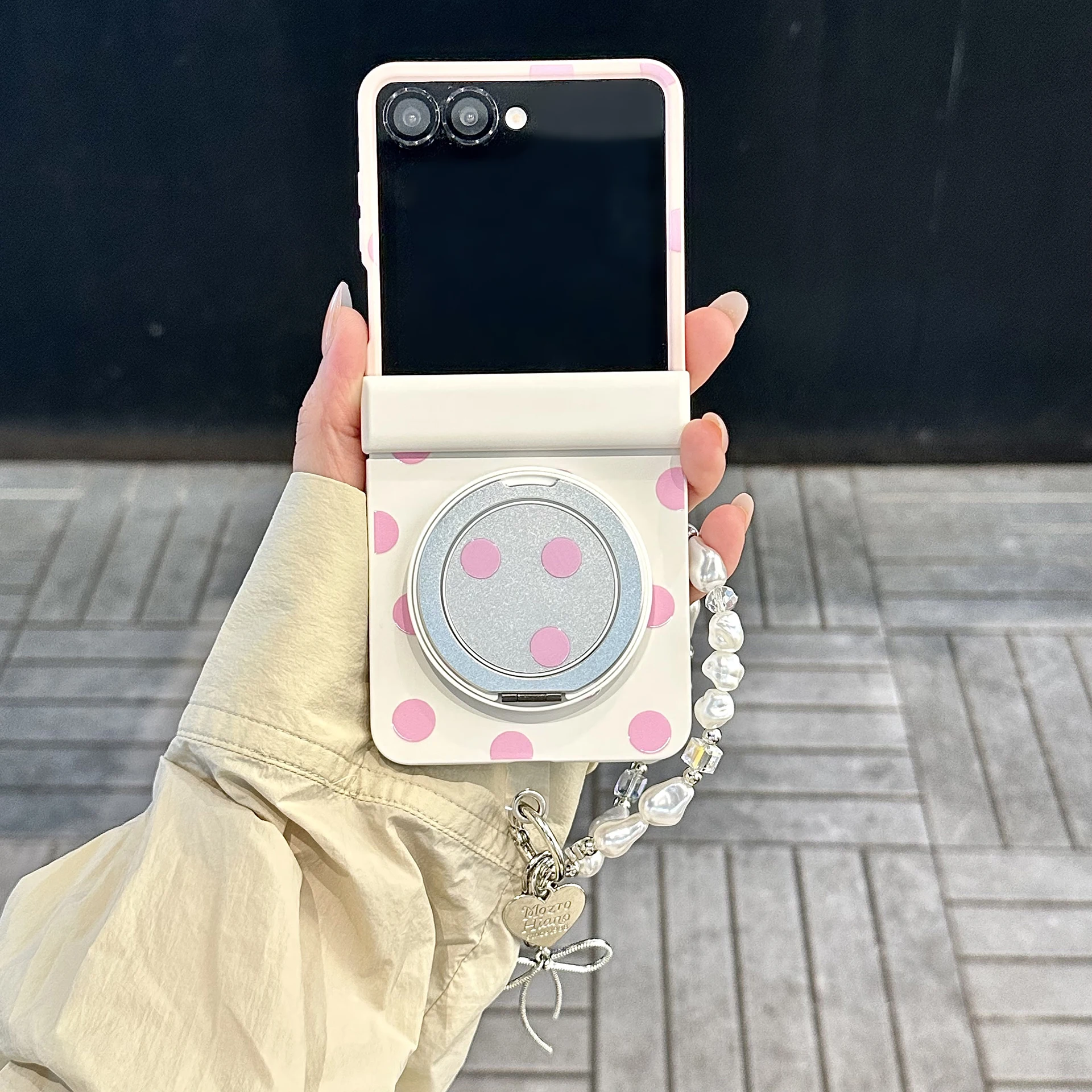 Ins Korean Cute Pink Large Polka Dot Magnetic Phone Case For Samsung Galaxy Z Flip 8 7 6 5 With Stand Fashion Pearl Chain Flip8