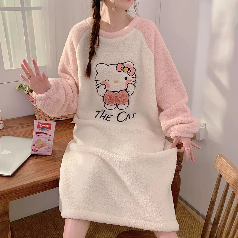 Cartoon Hello Kitty dress new winter plush crew neck long-sleeved skirt women's new Sanrio sexy dress robe women's pajamas