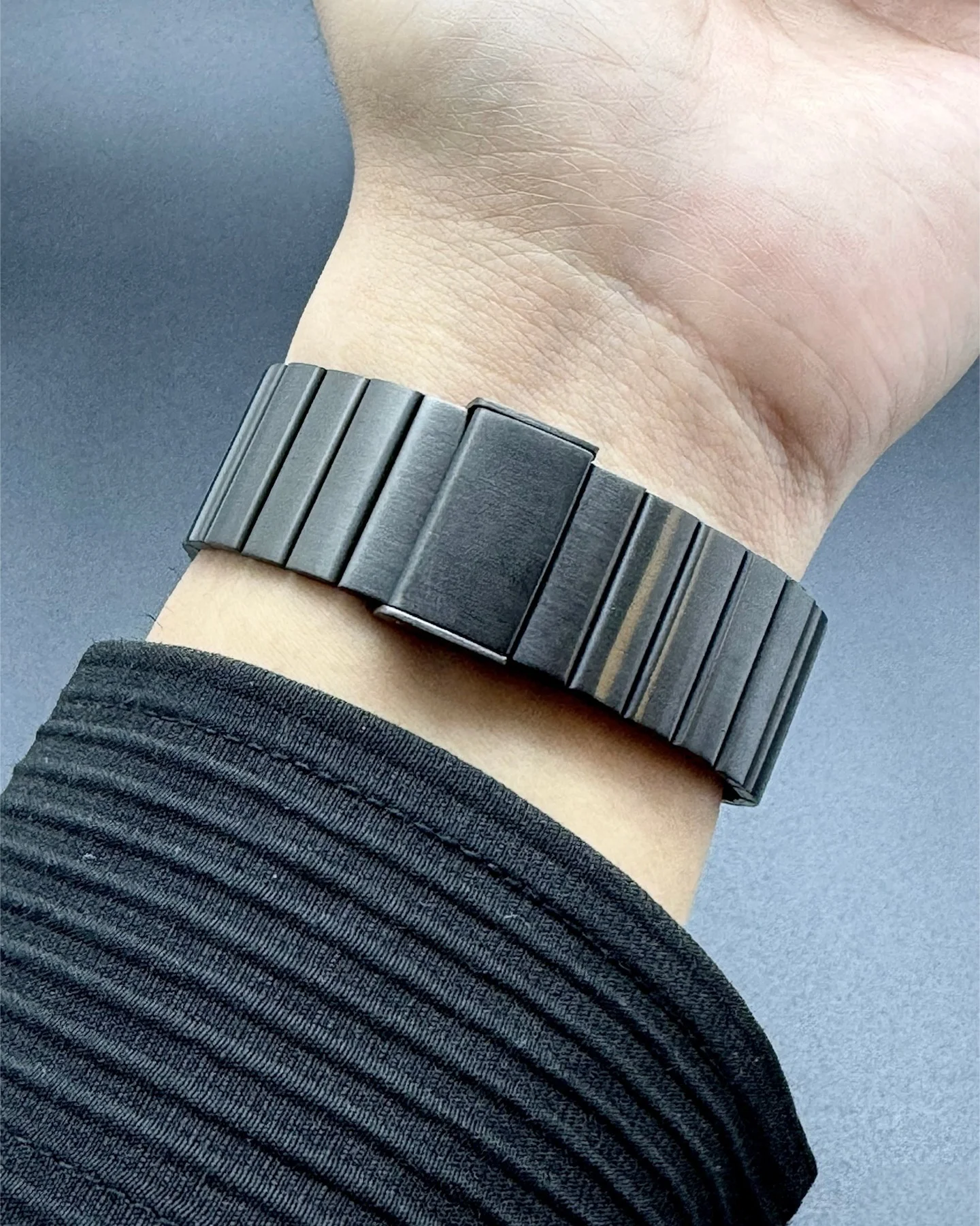 S3000 ريترو المستقبل الشرير نمط الأزياء الساعات الإلكترونية IB تصميم فريد الساعات المعدنية الساعات الرقمية سايبر بينلي