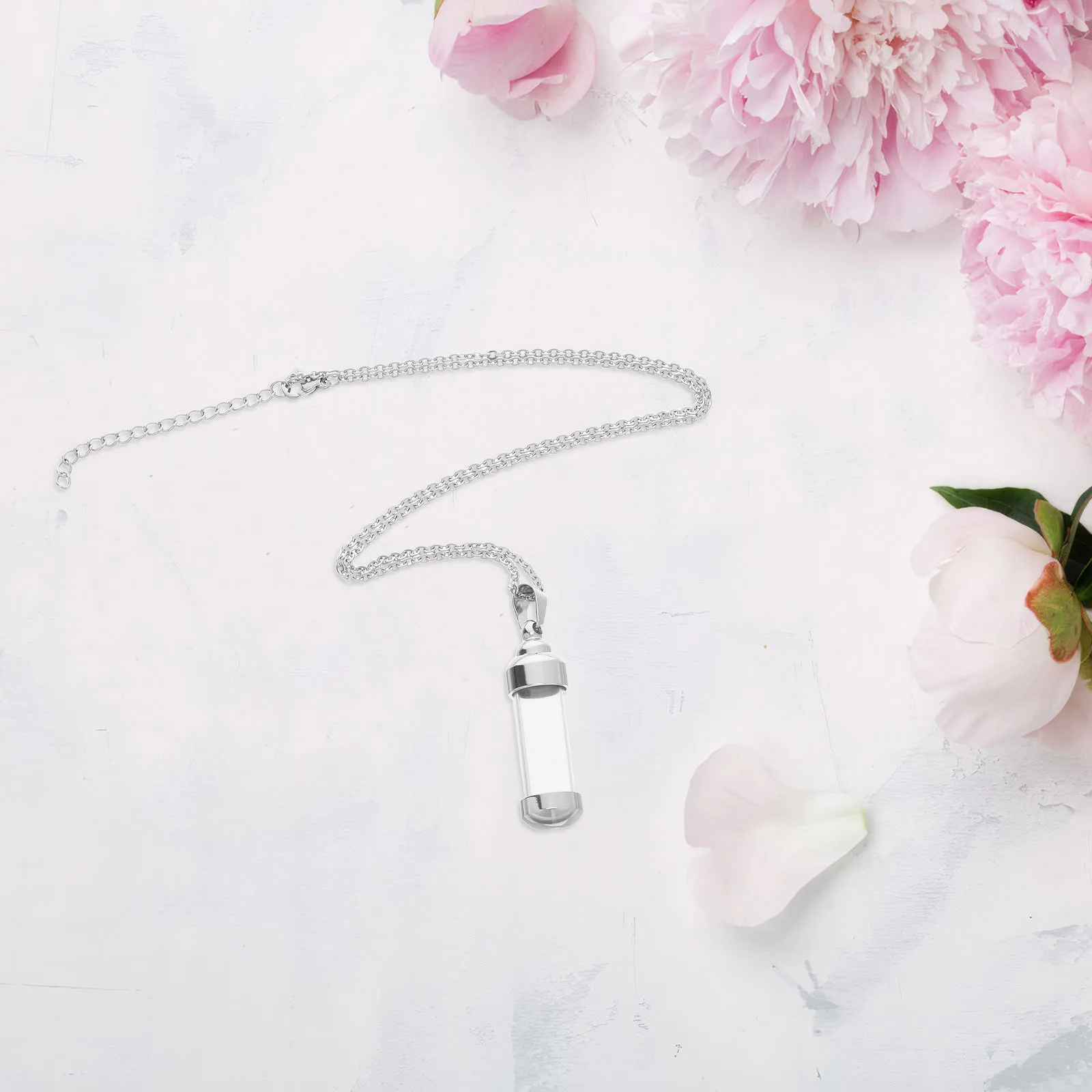 

Essential Oil Bottle Necklace Stainless Steel Glass Vial Openable Mini Perfume Diffuser Pendant Aromatherapy Jewelry