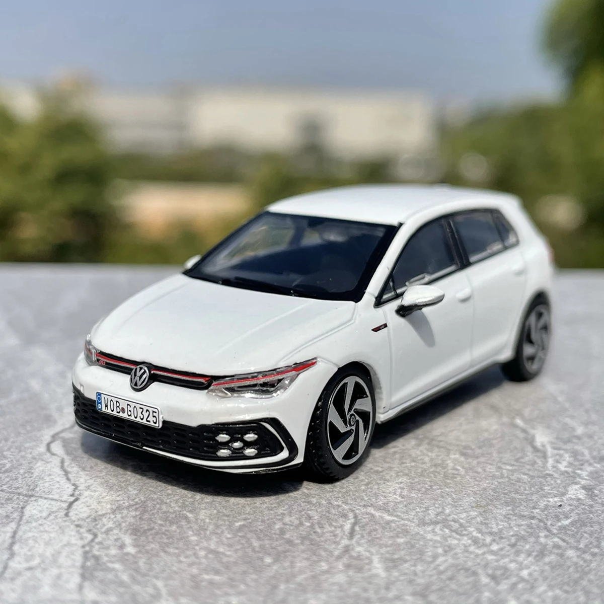 

1:64 Scale Diecast Alloy Volkswagen Golf GTI Toys Cars Model Classics Nostalgia Adult Gifts Collection Souvenir Static Display