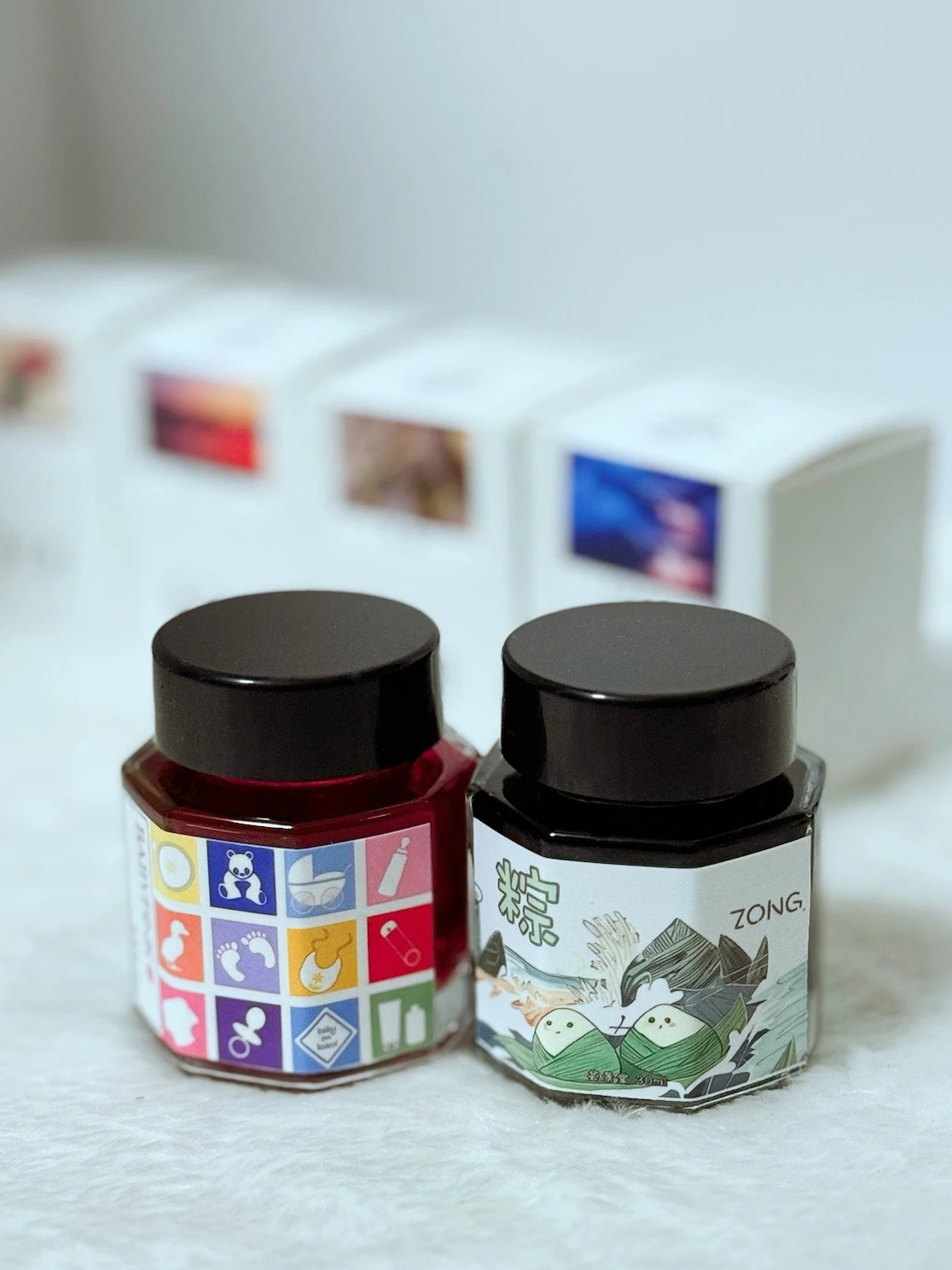 

Yunjingtang Season 19th Color Ink Chromatography Sheen Zongxing River Dreams,hand Account Pen Ink