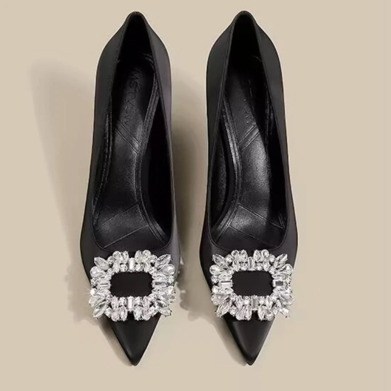 2025 zapatos sencillos y elegantes a la moda para mujer, zapatos con diamantes de imitación a la moda, zapatos aterciopelados sólidos con punta en pico, tacones altos Ж Dön Оь