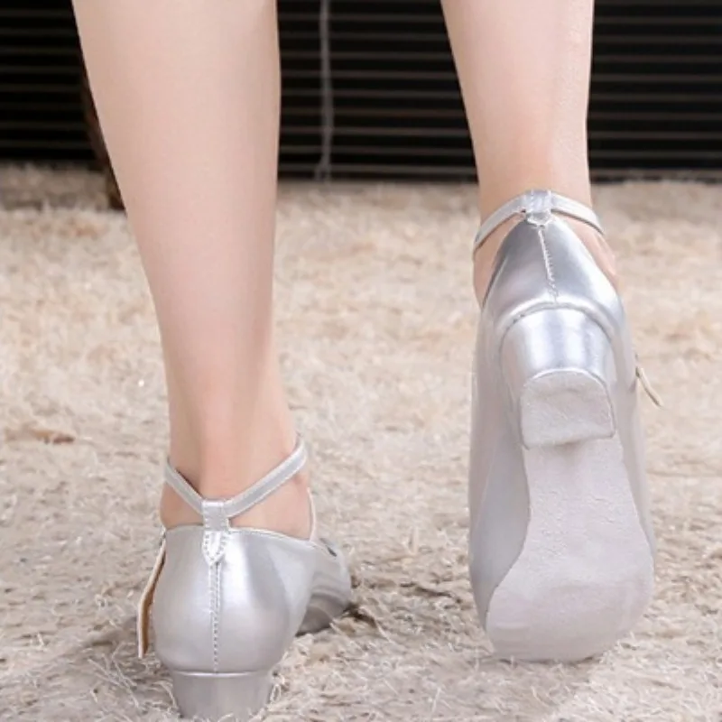 Women's Tango Ballroom Latin Modern Jazz Dance Shoes Ladies Close Toe Middle Heel Comfortable Party Sneakers