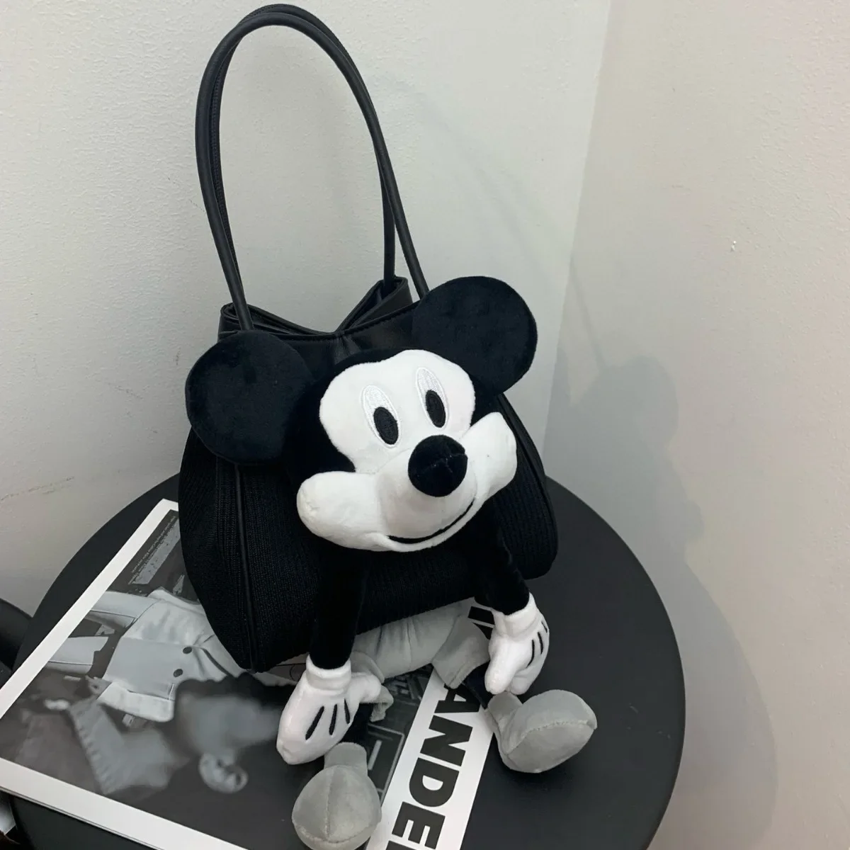 Bolsa de ombro Disney Mickey Dolls feminina, bolsa tiracolo, bolsa de alta capacidade, estojos fofos, bolsa de moda coreana