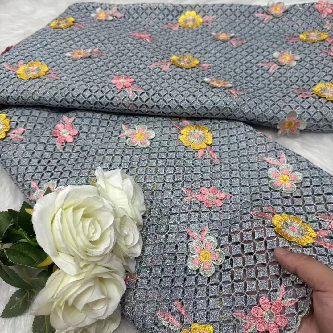 Tecido de renda solúvel em água bordado 3d nigeriano tecido de renda guipure africano para costurar vestidos femininos mais recentes costura