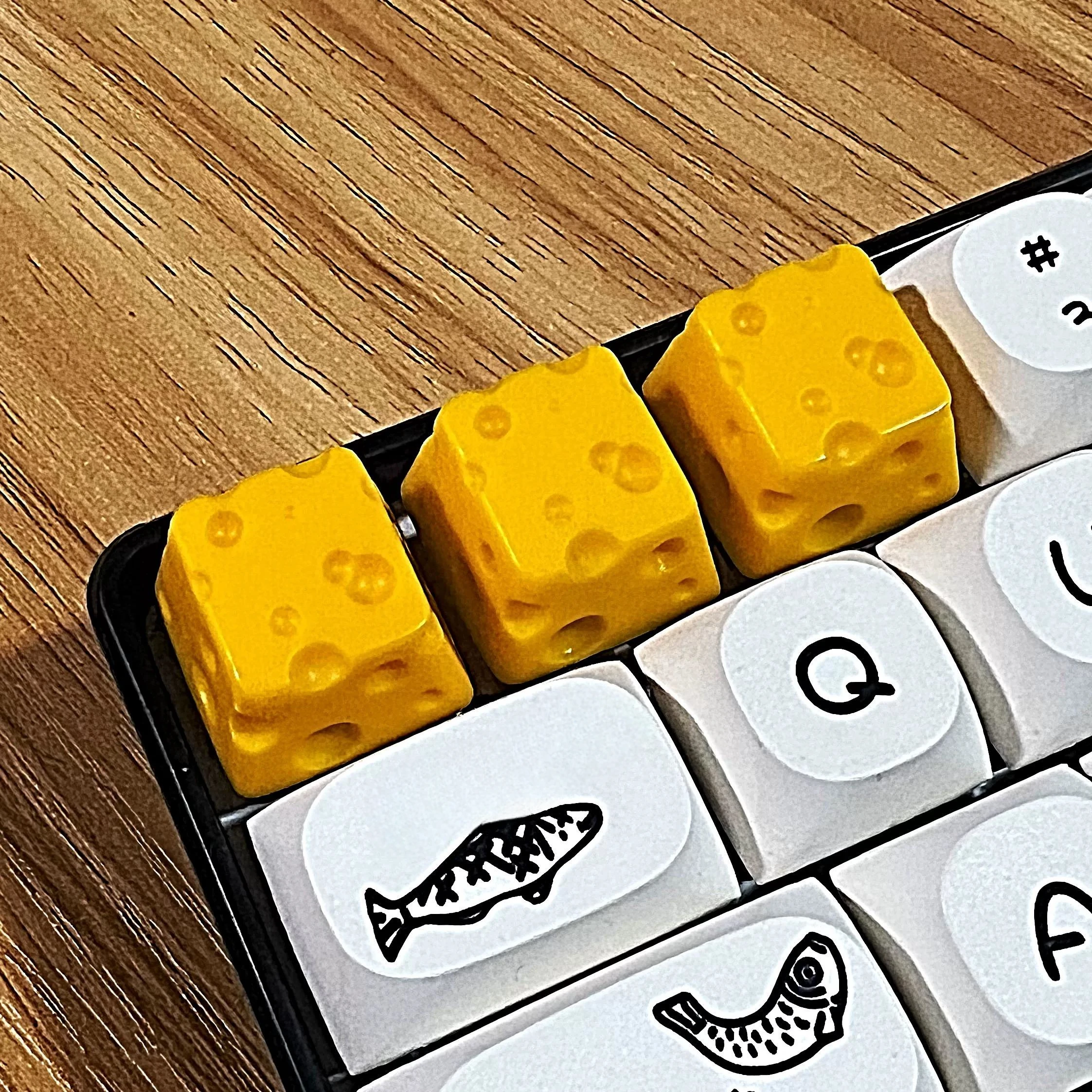 Gelbes Käse-Tastenkappen-Set aus Kunstharz, individuelle niedliche Tastaturkappe, handgefertigte Tastenkappe für mechanisches Tastaturzubehör