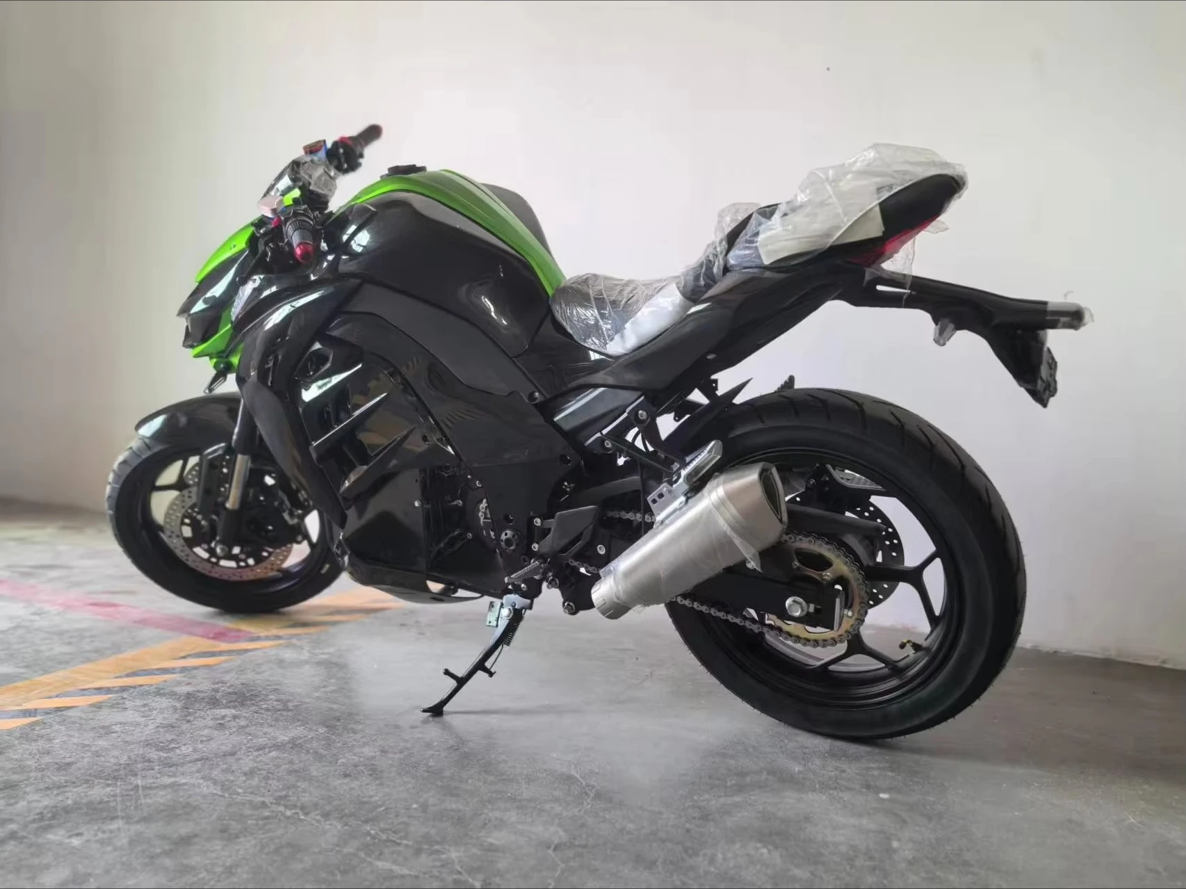 bssFactory custom high-speed racing electric motorcycle 2000-10000W optional power 72v lithium