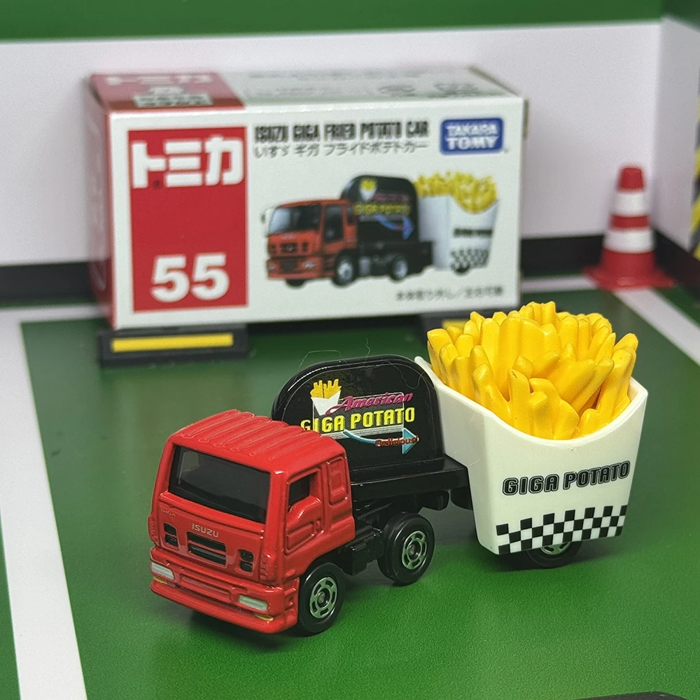 

Takara Tomy Tomica No.55 Isuzu Giga Картофель фри Автомобиль Литье под давлением Статический сплав Автомобильный режим Коллекция Дисплей Игрушка для мальчика в подарок