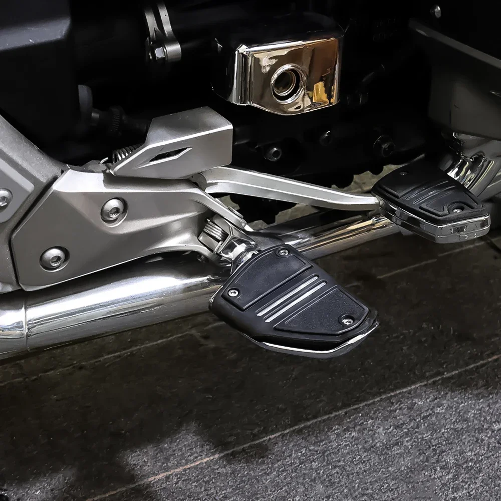 For Honda Gold Wing Tour DCT Airbag F6B Motorcycle 2018+ Foot Pegs 3-Way Adjustable Highway Peg Mounts