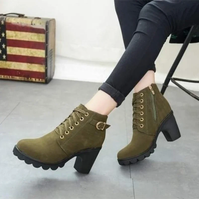 المرأة حذاء من الجلد الدافئة النمط البريطاني الصوف مبطن الخف الإناث أحذية قصيرة الخريف الشتاء القوطي جديد في الجوارب عالية الجودة #5