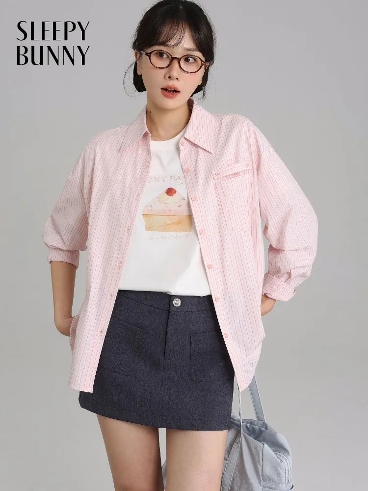 

Casual Striped Long Sleeve Shirt Loose Fit Button Down Blouse Vintage Oversized Top for Women Autumn Layering and Office Wear