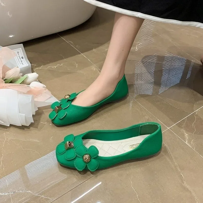 

Женская обувь Kawaii, кожаная повседневная обувь с квадратным носком на низком каблуке, элегантная акция без шнуровки, распродажа, стильные популярные женские туфли на плоской подошве Y2k