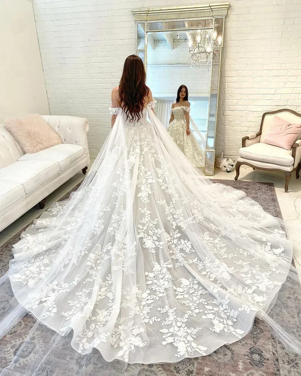 Customized Women's Off Shoulder Sweetheart Lace Decal Bridal Dress Customized Princess Ball Evening Dress 2025 New Style