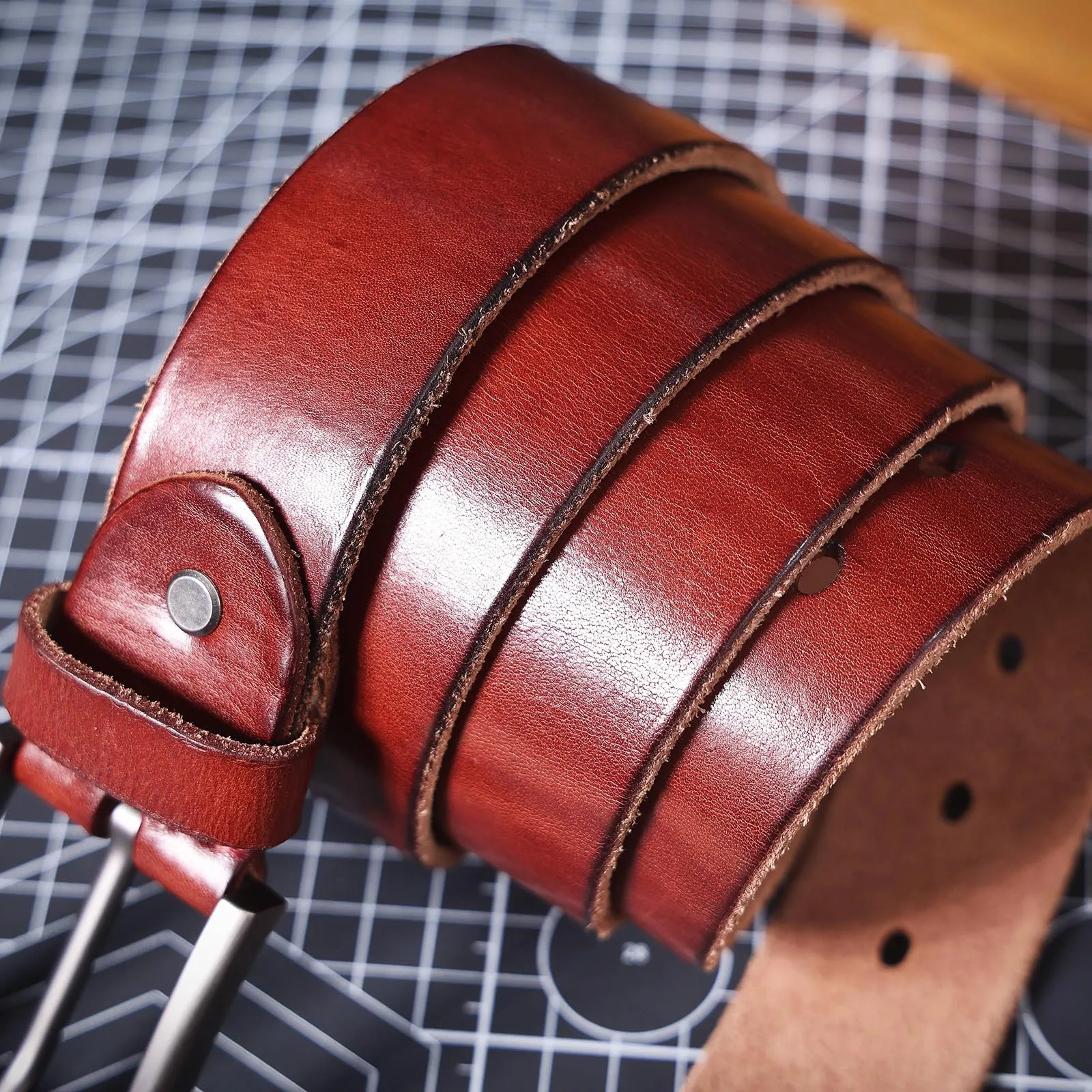 S.WORKER Klassischer Herrengürtel aus echtem Leder mit Dornschließe aus Legierung, Oberschicht aus Rindsleder, Retro-Freizeitgürtel für Jeans mit Geschenkbox – Detail 26
