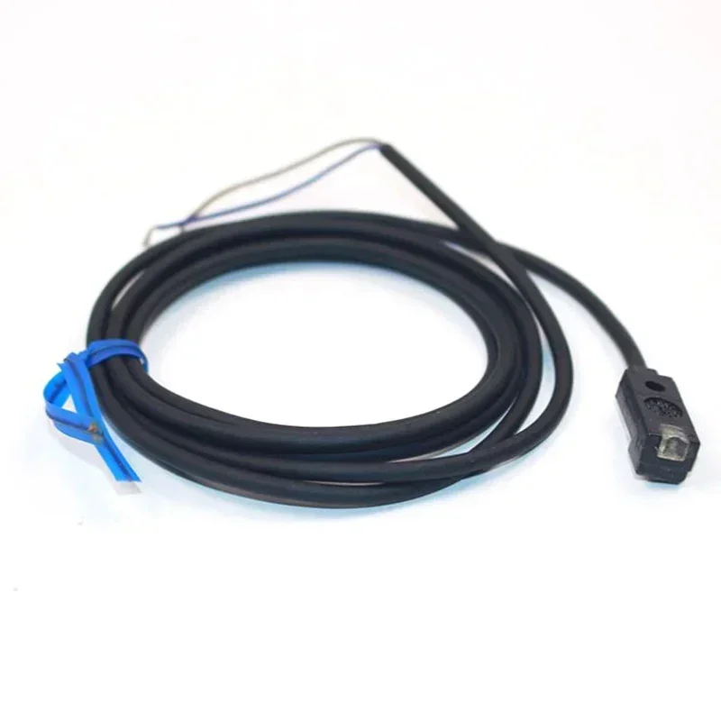 

GXL-8FU DC dual-wire miniature proximity sensor amplifier with built-in stability detection range of 0-1.8mm Original and genuin