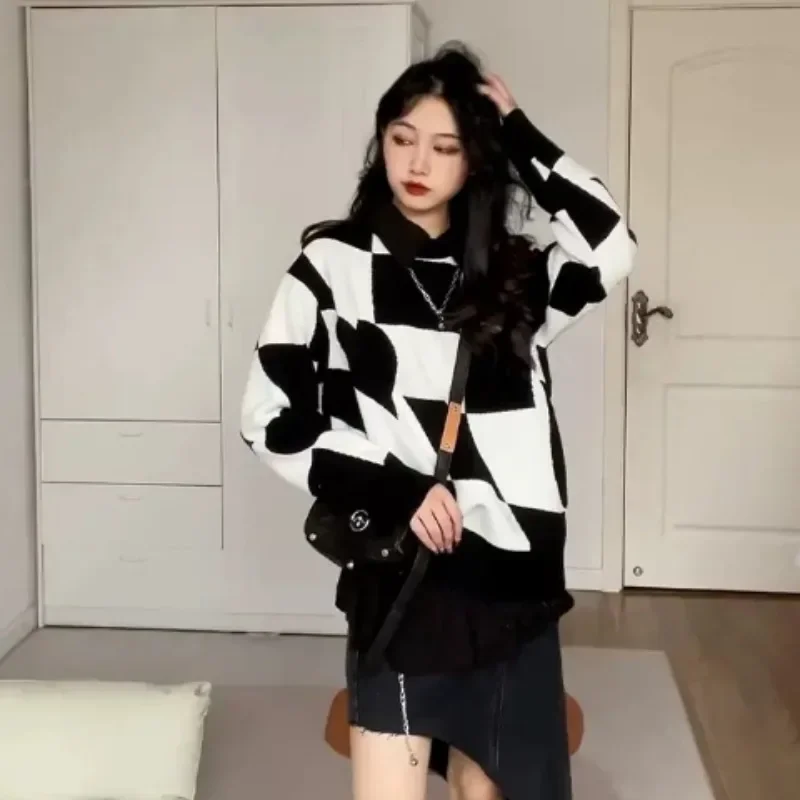 Pullovers Women New Loose Black White Checkerboard Love Pattern Design Unique Knitted Sweaters Autumn All-match Fashion Casual