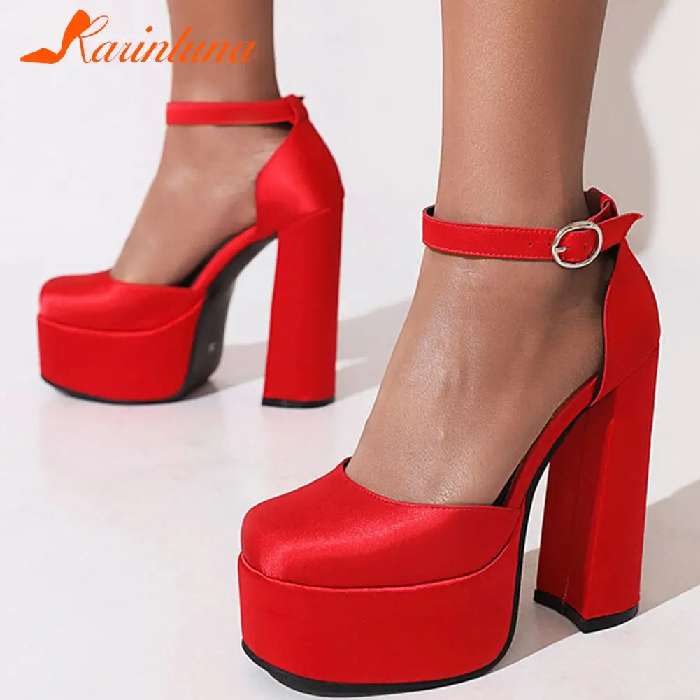 Platforma Chunky Heeled Satin Ankle Strap Pumps 2023 Wiosna Lato Wysoki obcas Buty ślubne Walking Wygodne sandały damskie Duży rozmiar 43