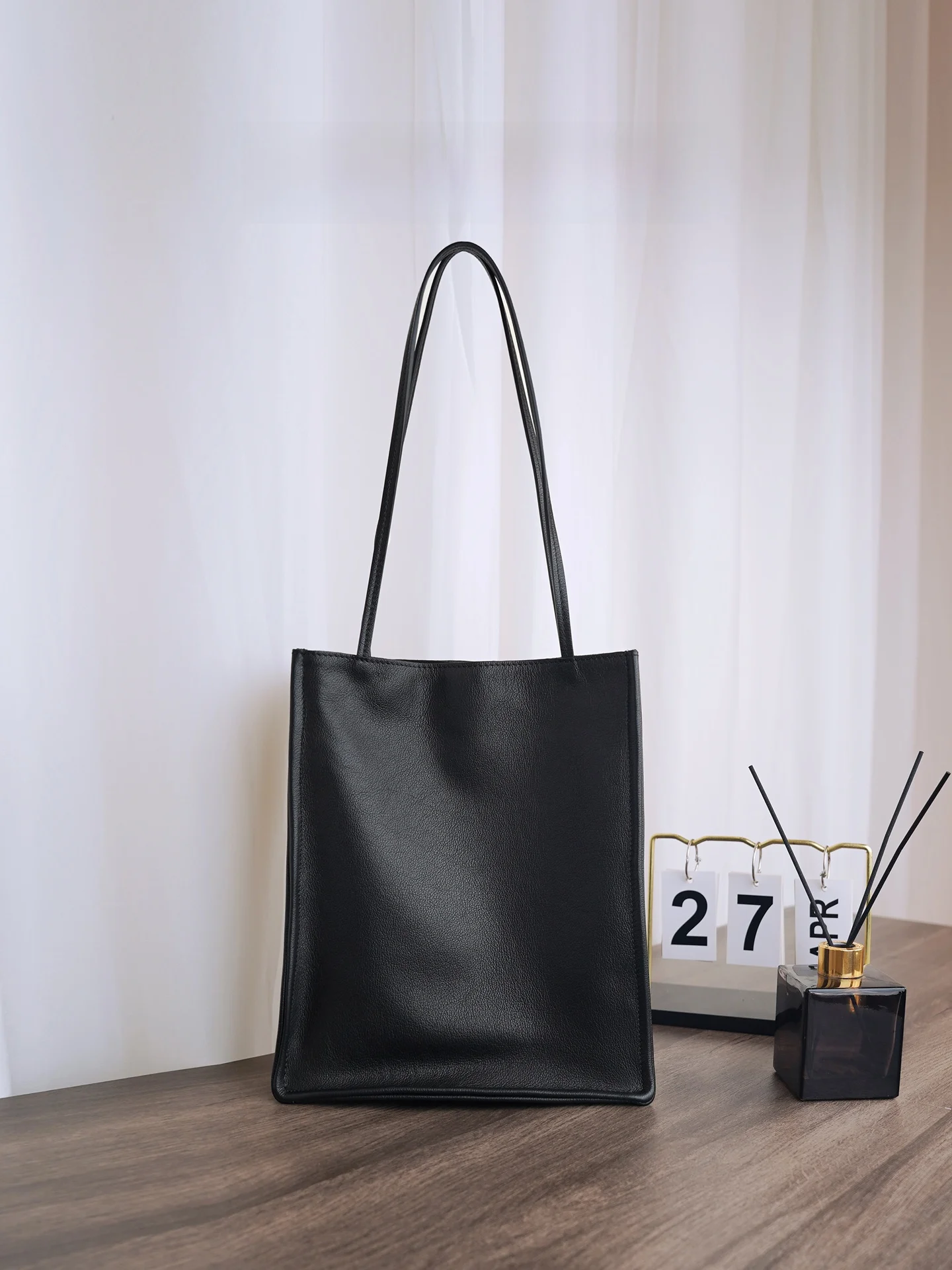 

AAN 2025 New Buet Bag Simple Top Layer Cowhide op Bag Tote Bag Genuine Leather Armpit oulder Bag Soft Handbag