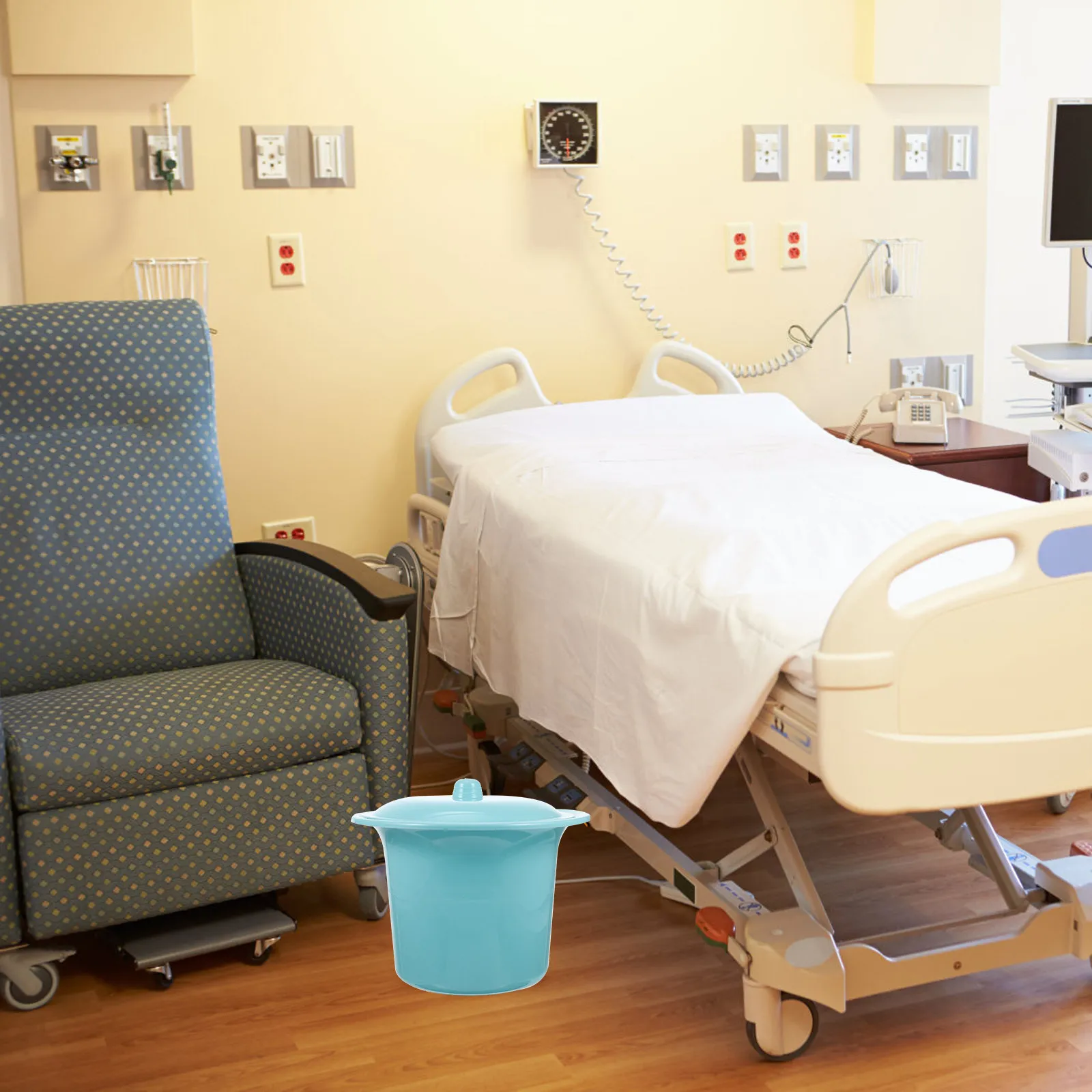 

Premium Thick Plastic Spittoon with Lid Multi Function Urinal Pot for Home Hospital Bedroom Elderly Disabled Night Use