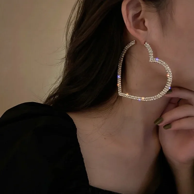 Delicated Shiny Full Crystal Rhinestones Heart Hoop Earrings for Women Girls Personality Banquet Earring Anniversary Jewelry