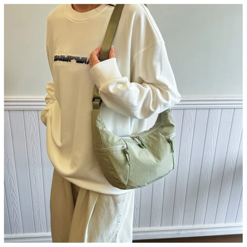 

2025 New High-end Ladies Leather Hand Bag Luxury Brand Famous Designer Simple Elegant Paris​