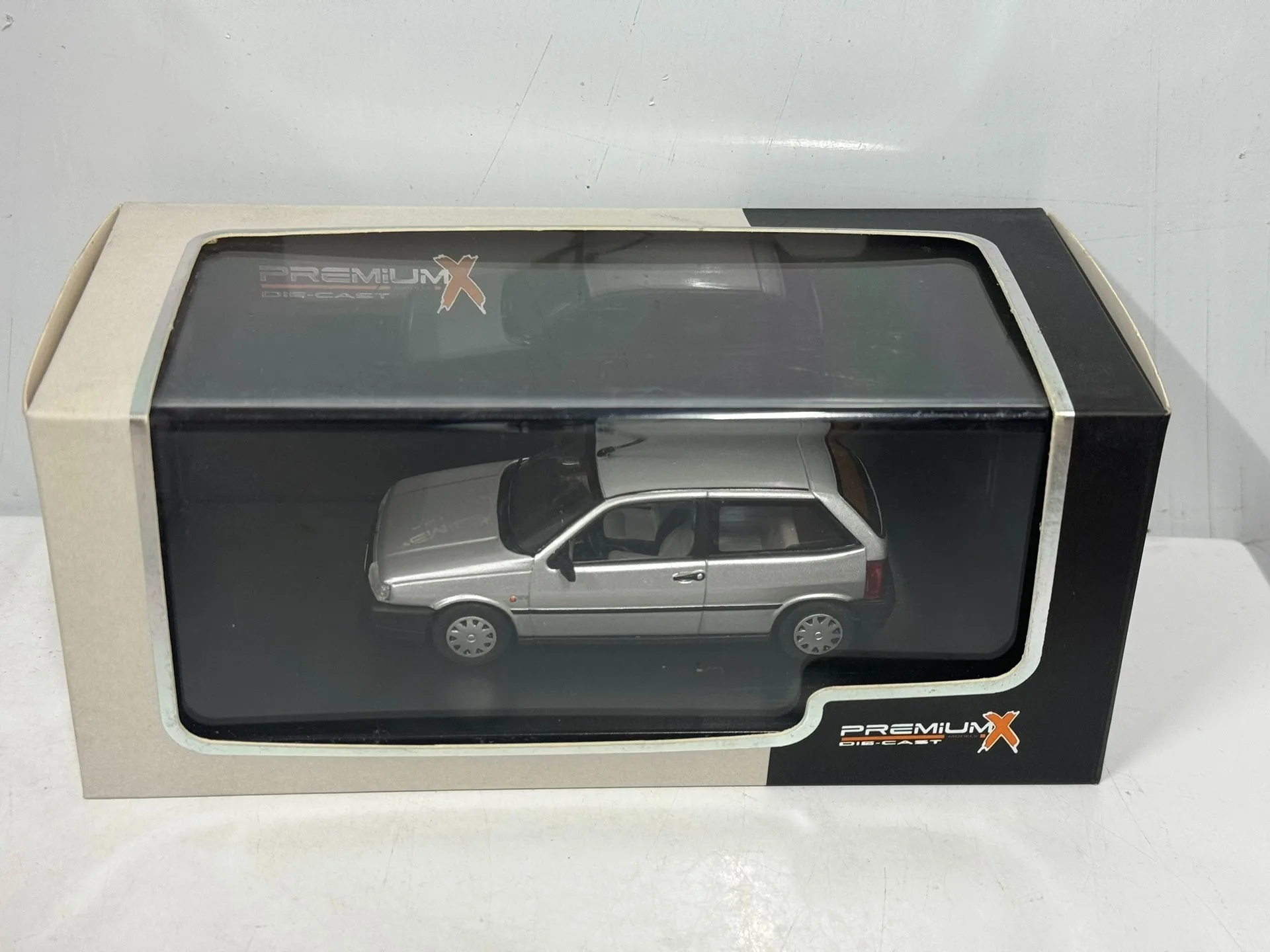 

Diecast PremiumX 1/43 Scale Fiat Tipo 3-door 1995 Alloy Car Model Collectible Toy Gift Souvenir Display Ornament