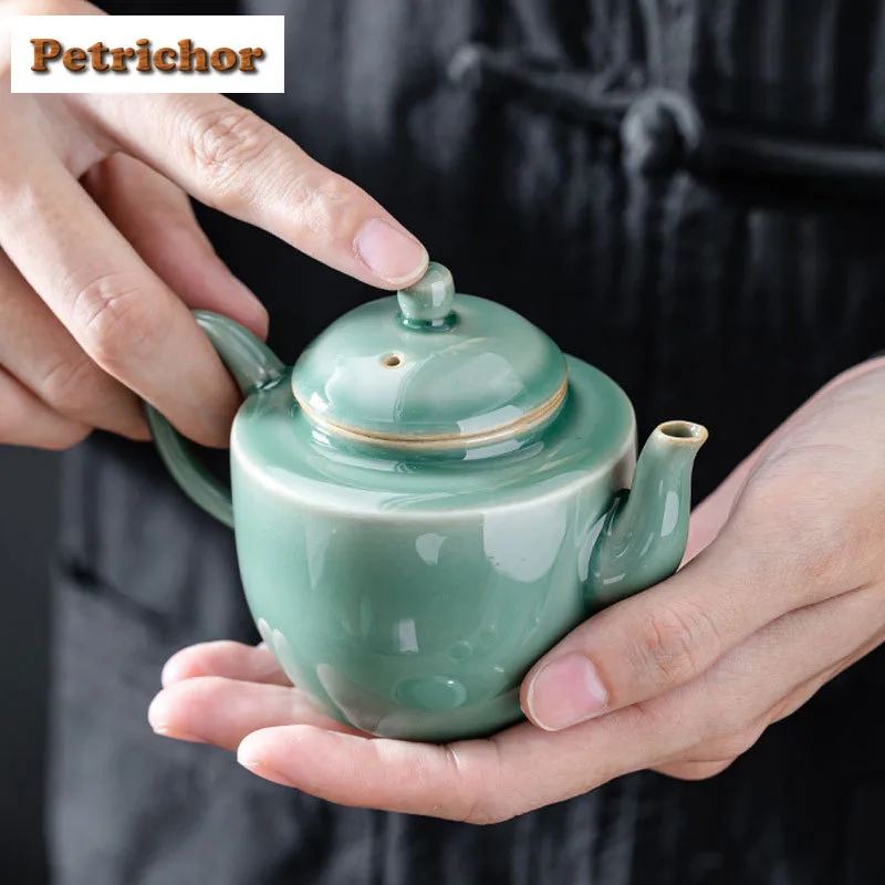 

130ml Yue Kiln Celadon Teapot Traditional Tea Infuser Pot Household Tea Maker Kettle With Strainer Green Tea Tea Services Craft