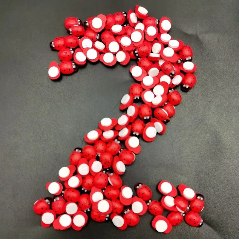 100Pcs Mini Wooden Bee Ladybug Self-adhesive Sticker Garden Figurine Miniature Children Painted DIY Craft Animal Home Decoration