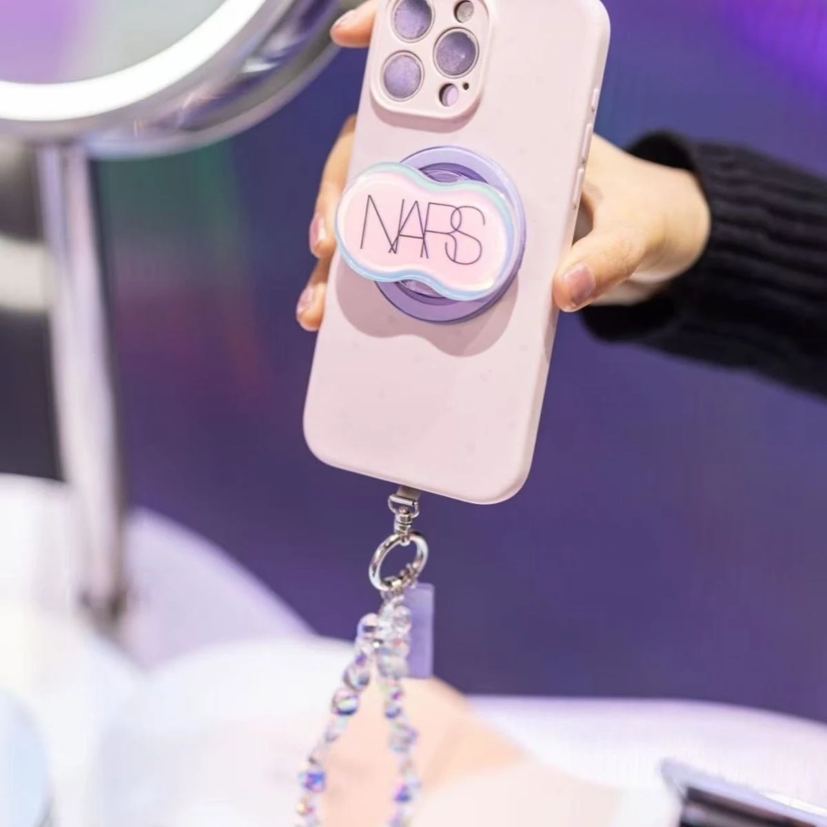 

NARS Short Glass Pearl & Crystal Beaded Phone Chain with Premium Keychain and Exquisite Bag Charm