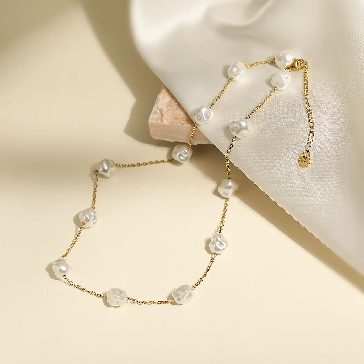 NEWBUY 2025 Fashion Gold Color Stainless Steel Pearl Choker Necklace For Elegant Women Wedding Jewelry