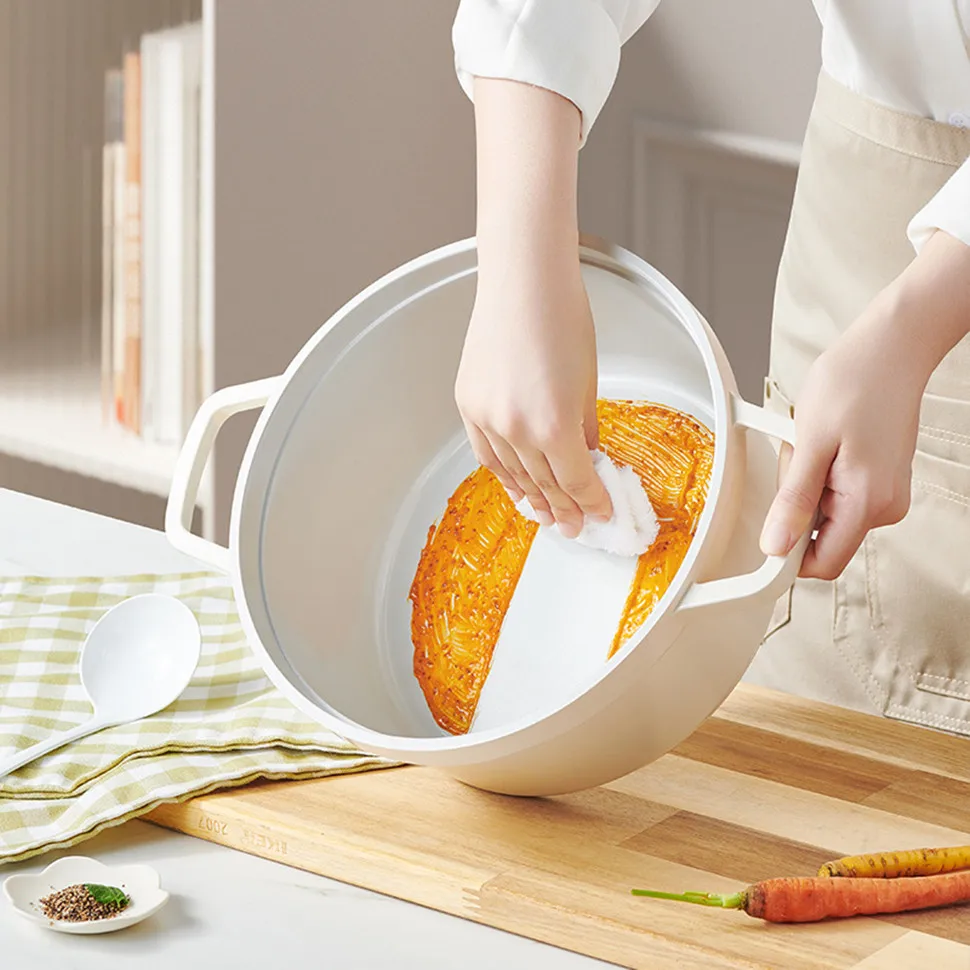 Thumbnail 4 - #7 Compare Dutch Ovens Before You Buy