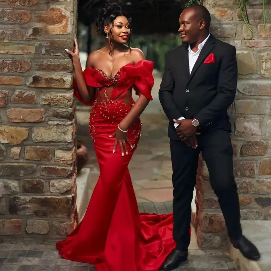 

Off Shoulder Satin African Prom Gowns Gorgeous Red Beaded Mermaid Evening Dresses