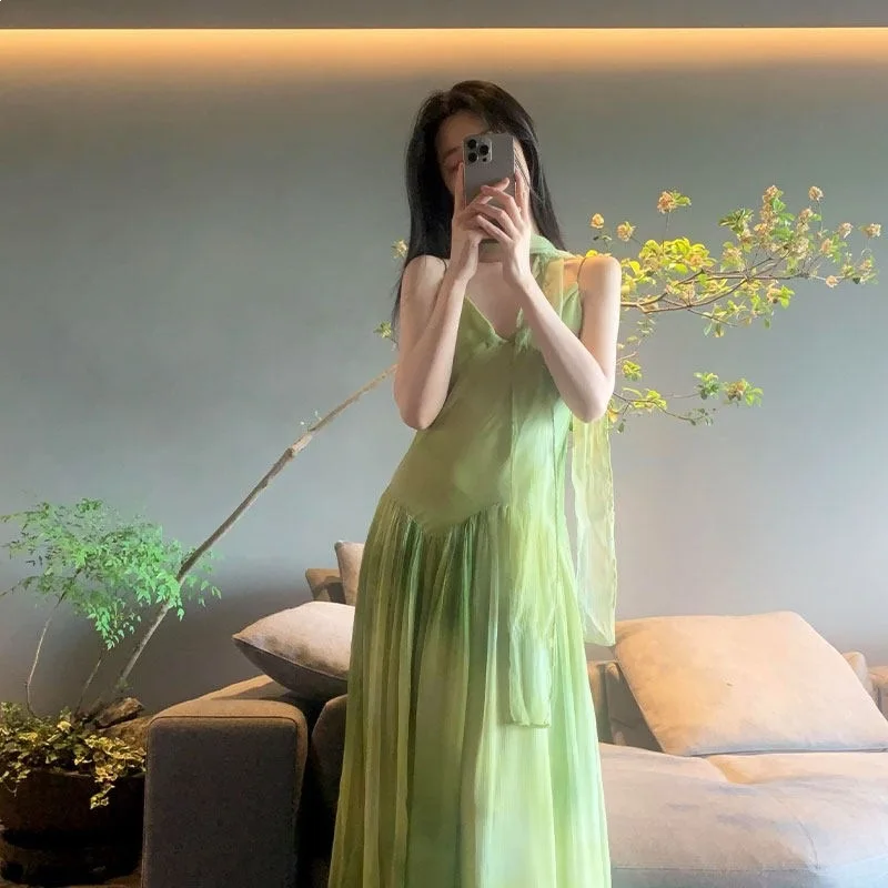 Vestido Maxi Verde con Tirantes Finos y Estampado Tie Dye, Vestido Boho para Vacaciones en la Playa