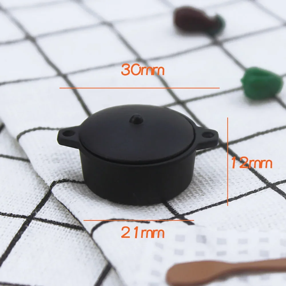 1/12 Accessori in miniatura per casa delle bambole Mini pentola per zuppa Simulazione Porridge Pot Utensili da cucina Giocattoli di modello per la decorazione della casa delle bambole