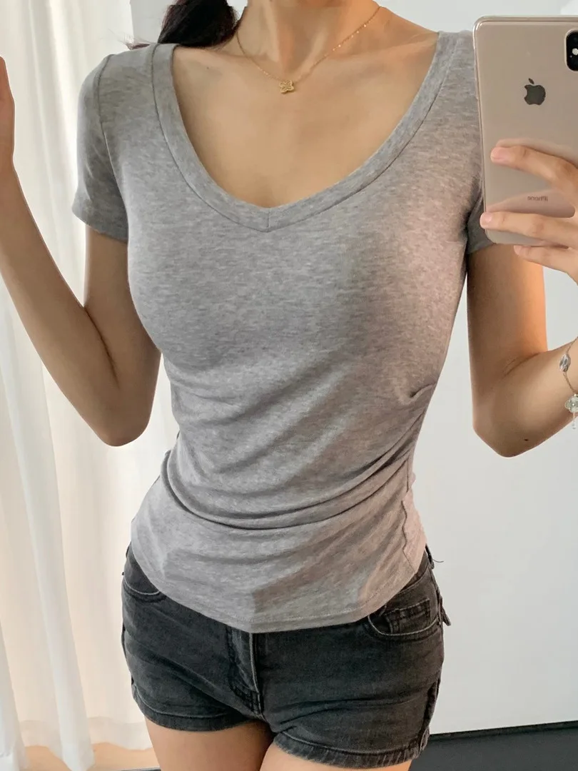 Women's 2024 Summer New High-quality Wool V-neck Short Sleeve T-shirt Soft Skin Friendly Slim Short Top Solid C709