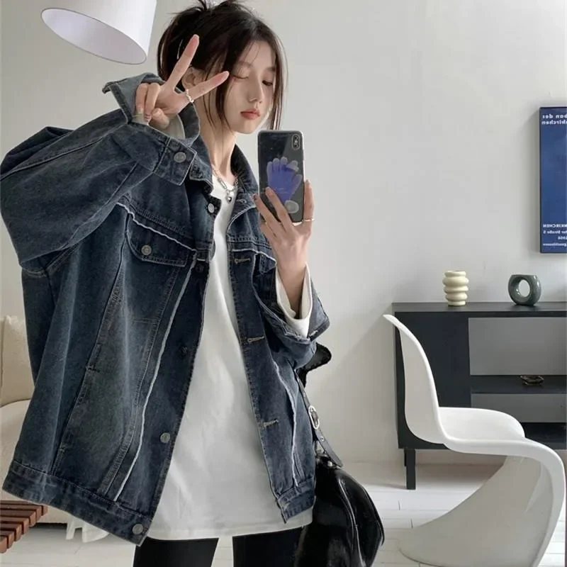 

New Street Style Retro Washed Denim Jackets for Spring and Autumn. Korean Style Casual, Loose, Long-sleeved Denim Top for Women
