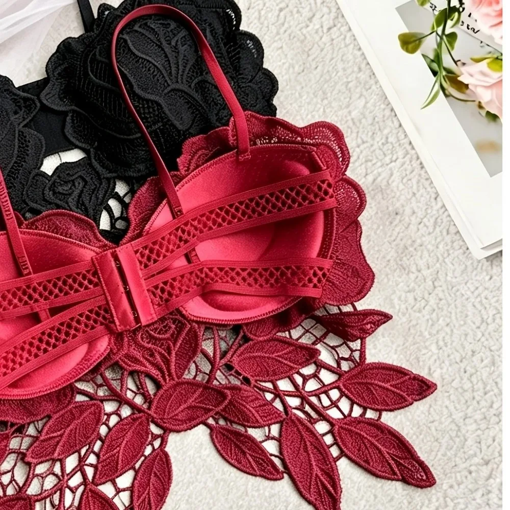 Fashion Slim Fit Lace Camisole Flower Leaves Push-up Lace Vest Bras Hollow Out V-neck Design Crop Top Beach Wear