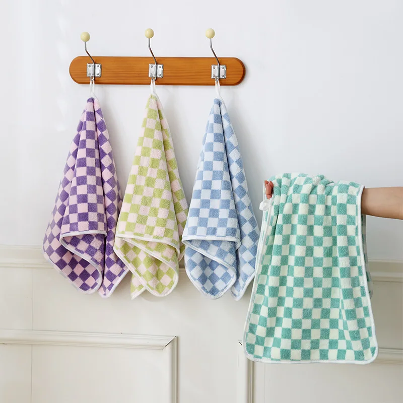 Checkered Household Face Towel, Thick Coral Fleece, Hangable, Highly Absorbent, Quick-Drying, Non-Shedding, Soft Handkerchief
