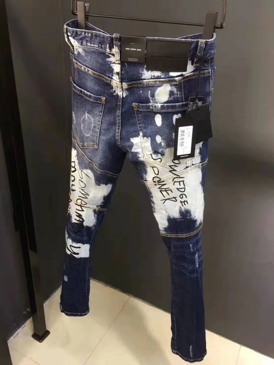 جينز رجالي عصري لربيع وصيف 2025 بتصميم ممزق وطباعة جرافيتي ثلاثية الأبعاد ضيق ومرن عند الكاحل للأعمال والملابس الكاجوال