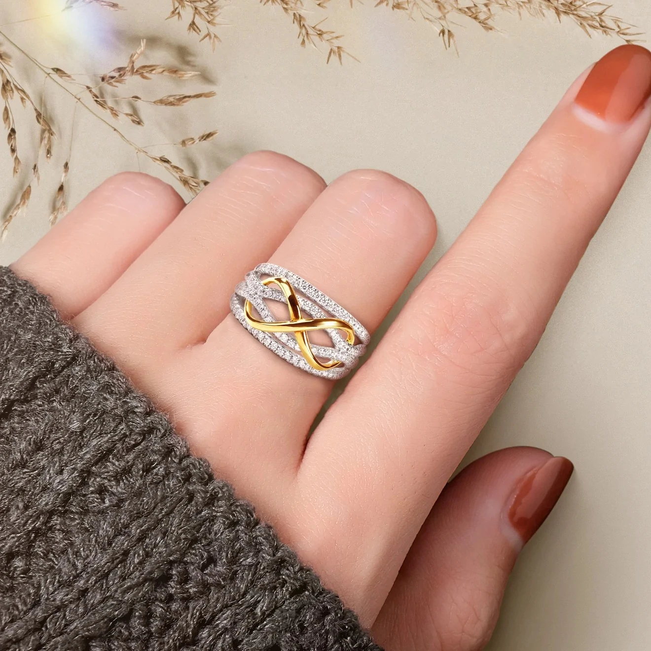 Unique Design Infinity Rings Gold-plated Iced Out Cubic Zirconia Rings for Women Infinite Love Wedding Engagement Band Jewelry