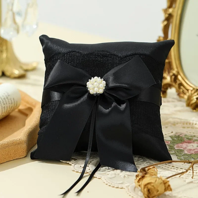 Almohada negra para portador de anillos de boda con lazo de cinta de encaje, almohada negra para portador de anillos, accesorios de boda con lazo de perlas