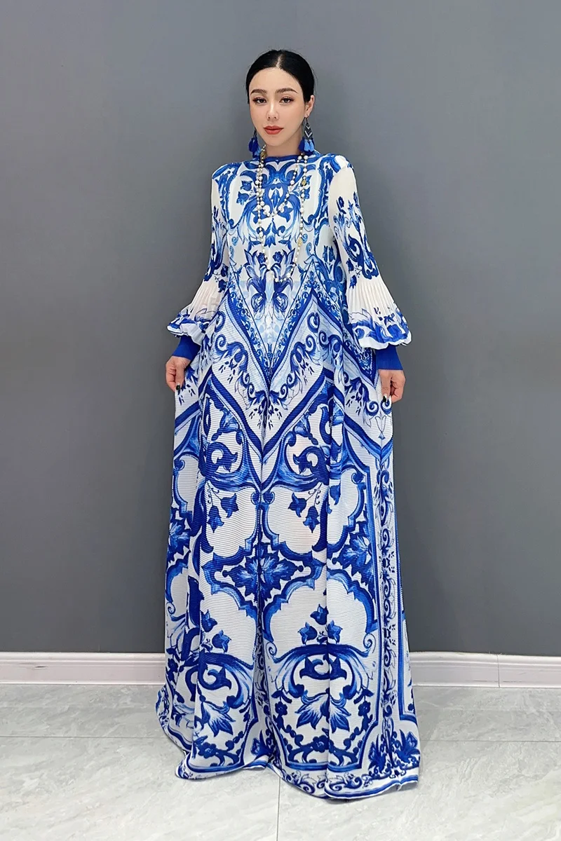 

Autumn 2024 New Women Elegant Folds Printed Loose Long Dresses Ladies Fashion Long Sleeve Dress Wholesale