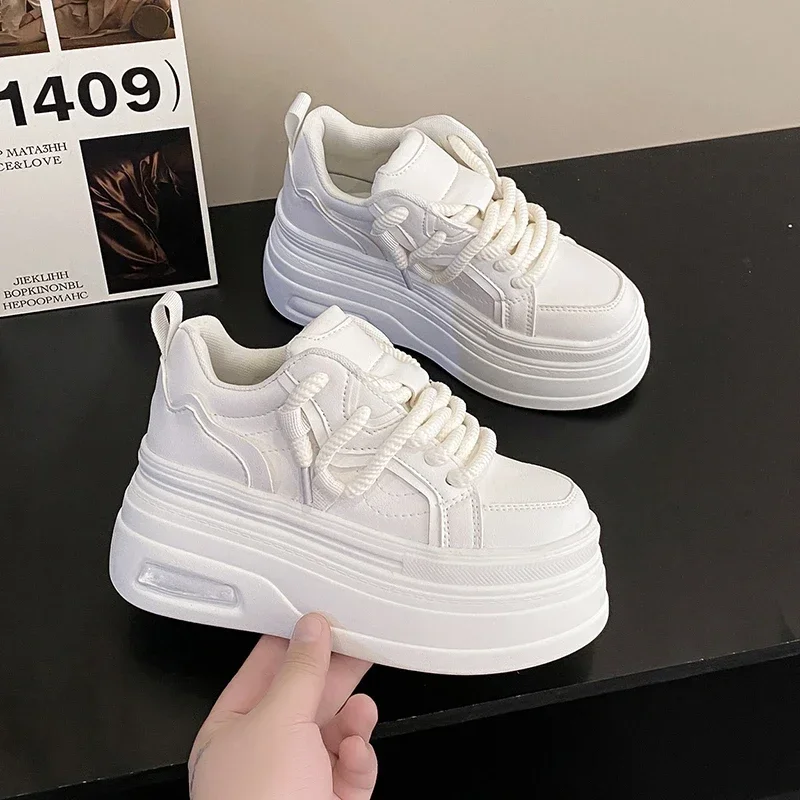 Fashion Tide Platform Sneakers Women Spring Autumn Round Toe Lace-up Comfort 8CM Thick Bottom Sport Shoe Black White Casual Shoe