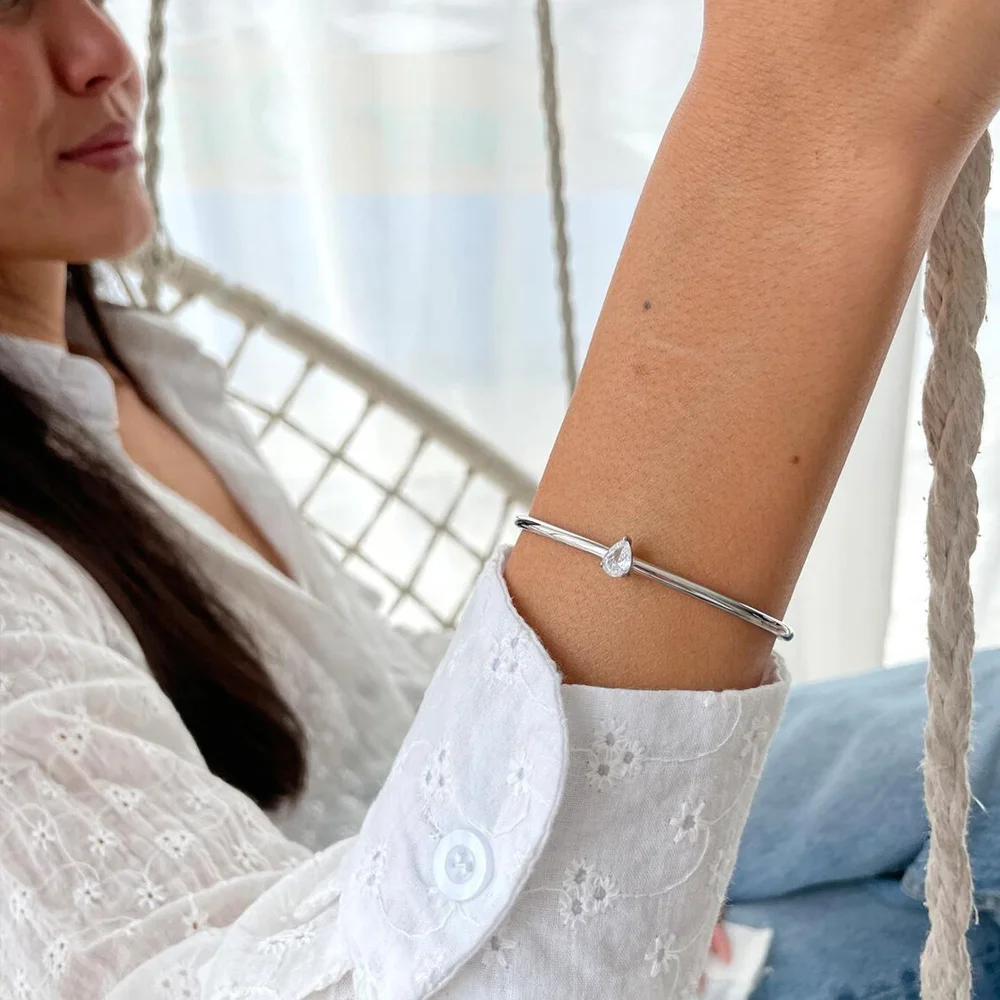 Stylish Crystal Teardrop Adjustable Bangle Bracelet