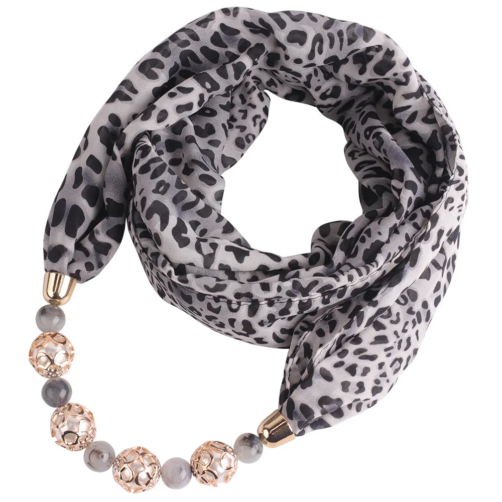 Hijabs de gasa de leopardo para mujer, bufanda con colgante, collar, accesorios